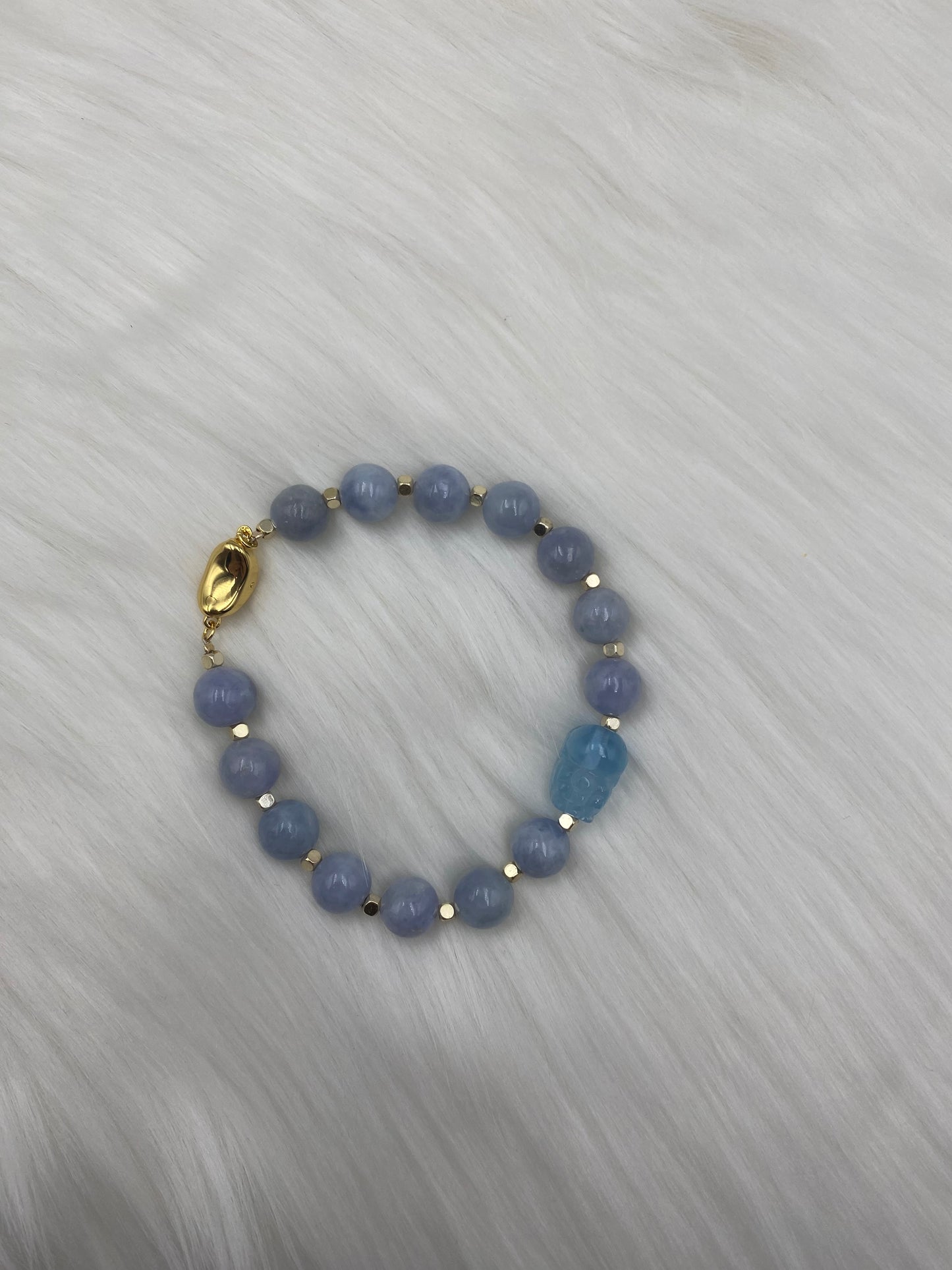 Yanzi Jade Bracelet with Aquamarine Pixiu